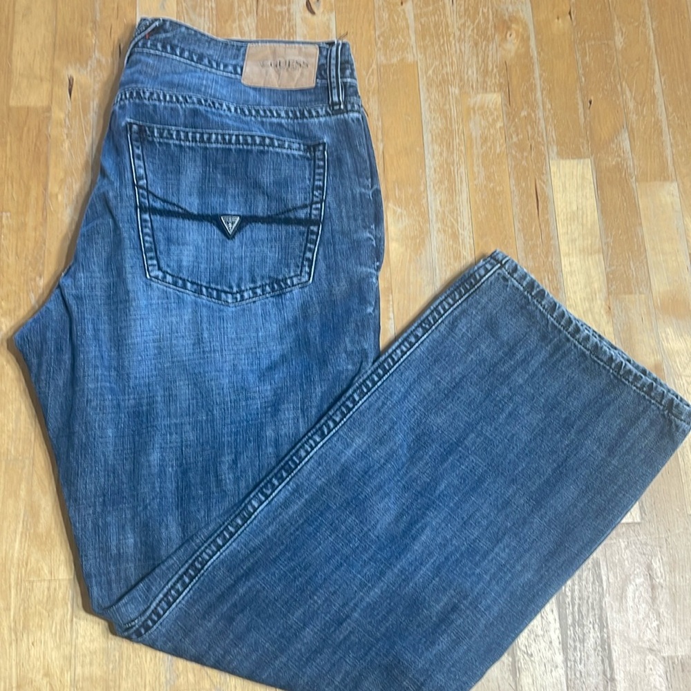 Guess relaxed straight Rowland fit jeans